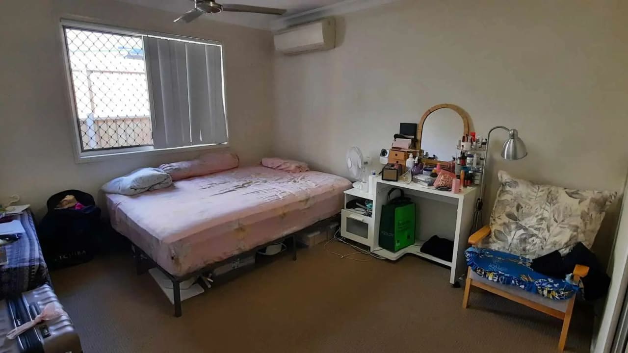 Unfurnished room with own bathroom