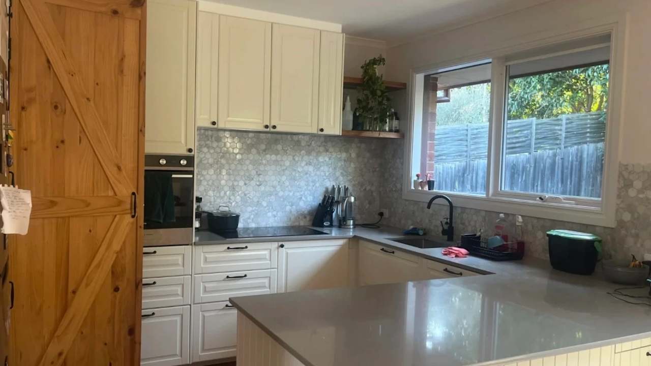 Unfurnished room in a share house