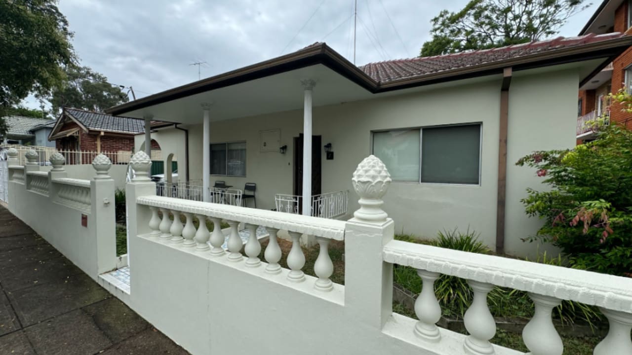 Unfurnished room in a share house