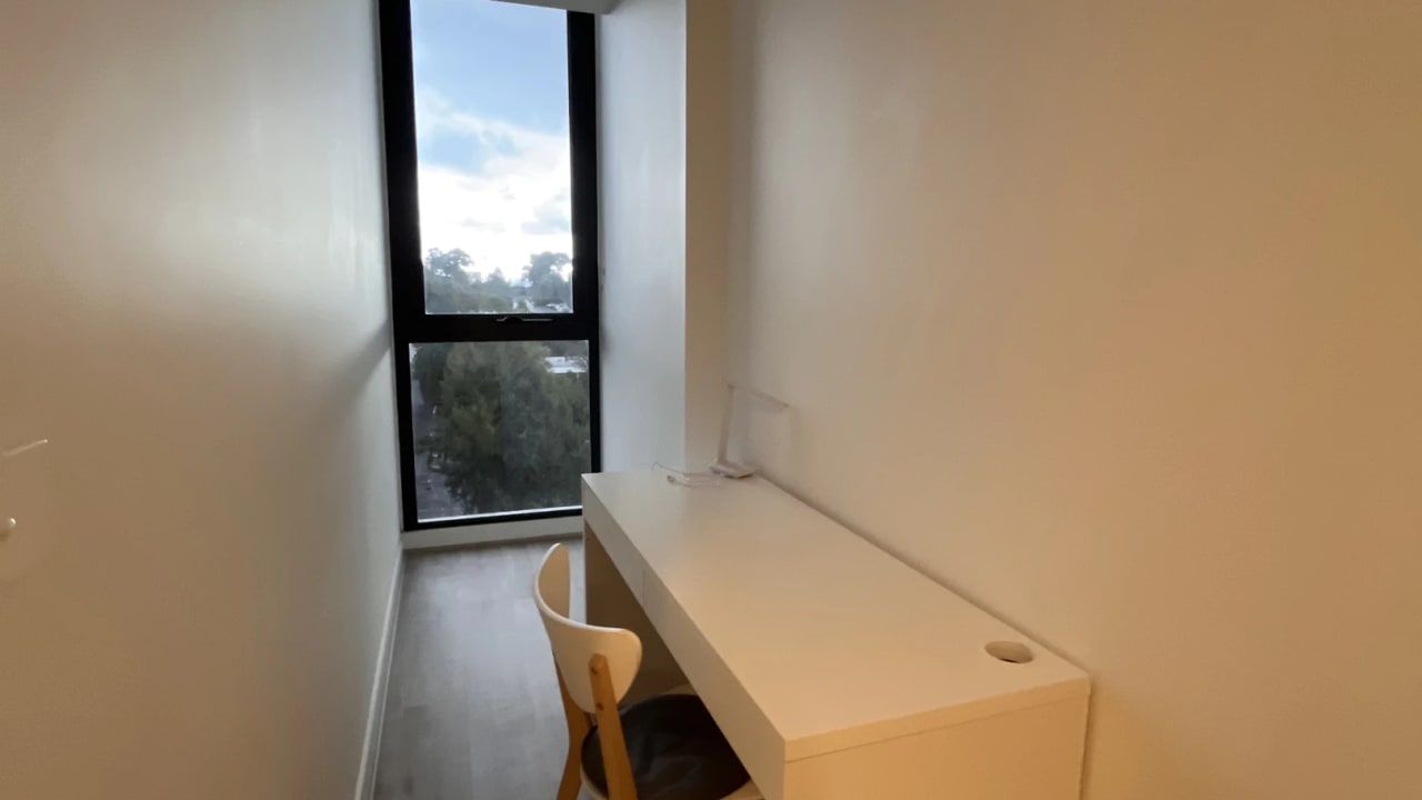 Room with ensuite in a flatshare