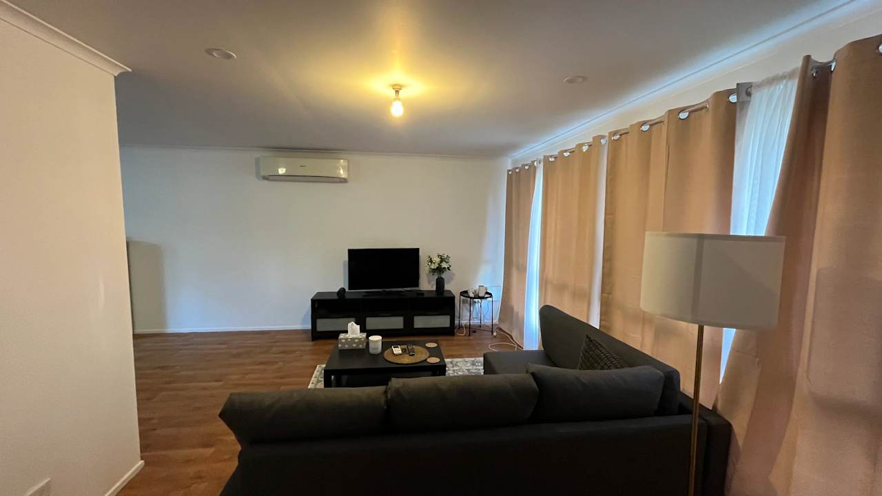 Room in a share house