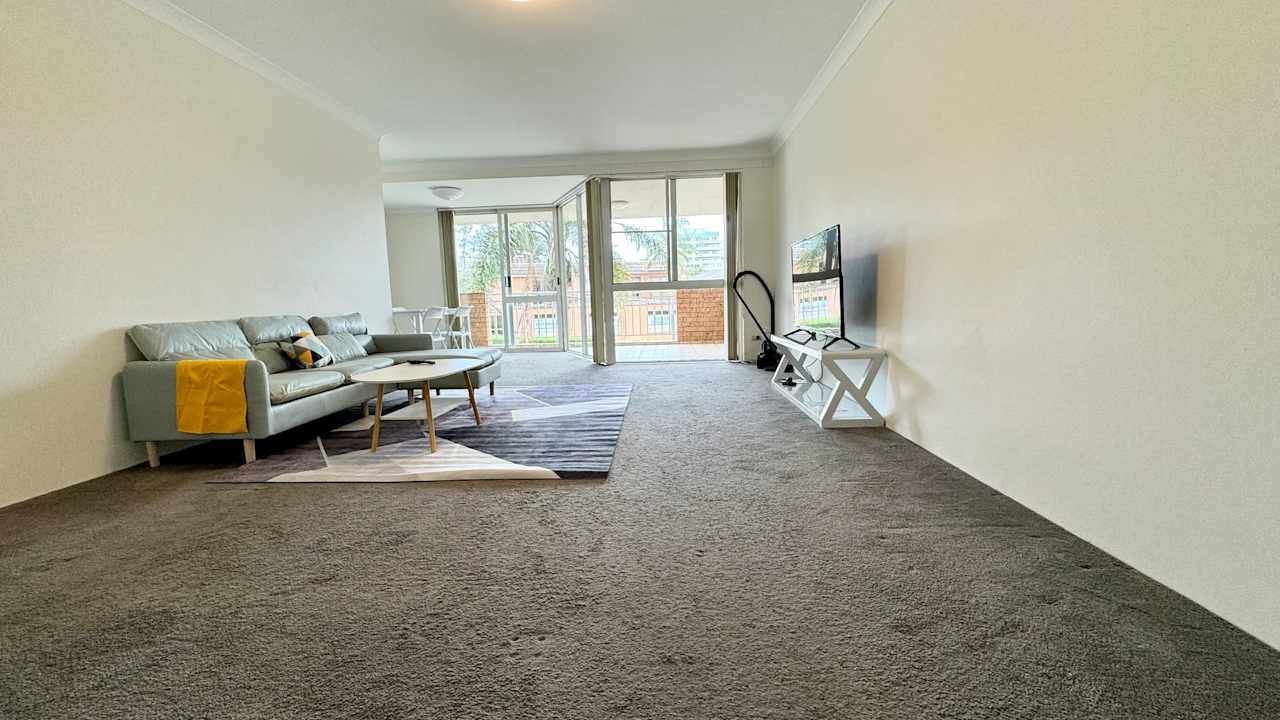 Whole property with 3 rooms for rent
