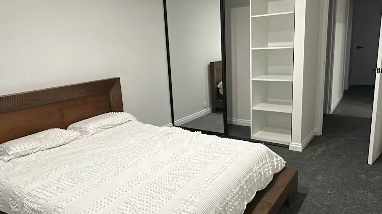 Room in a share house