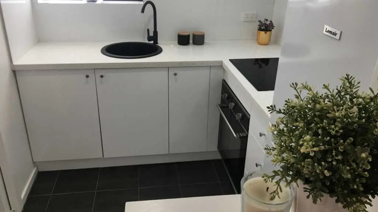 Whole property with 2 rooms for rent