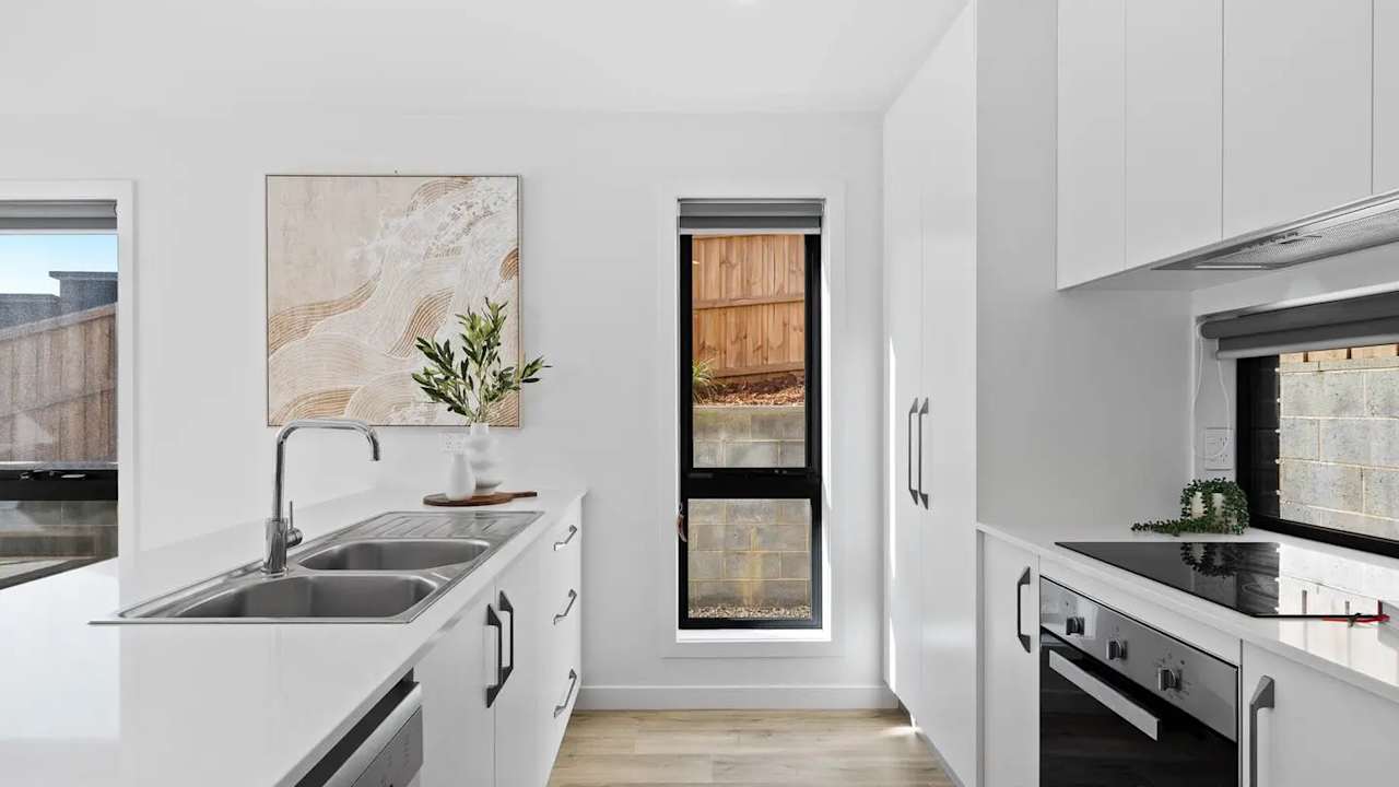 Unfurnished room with ensuite in a share house
