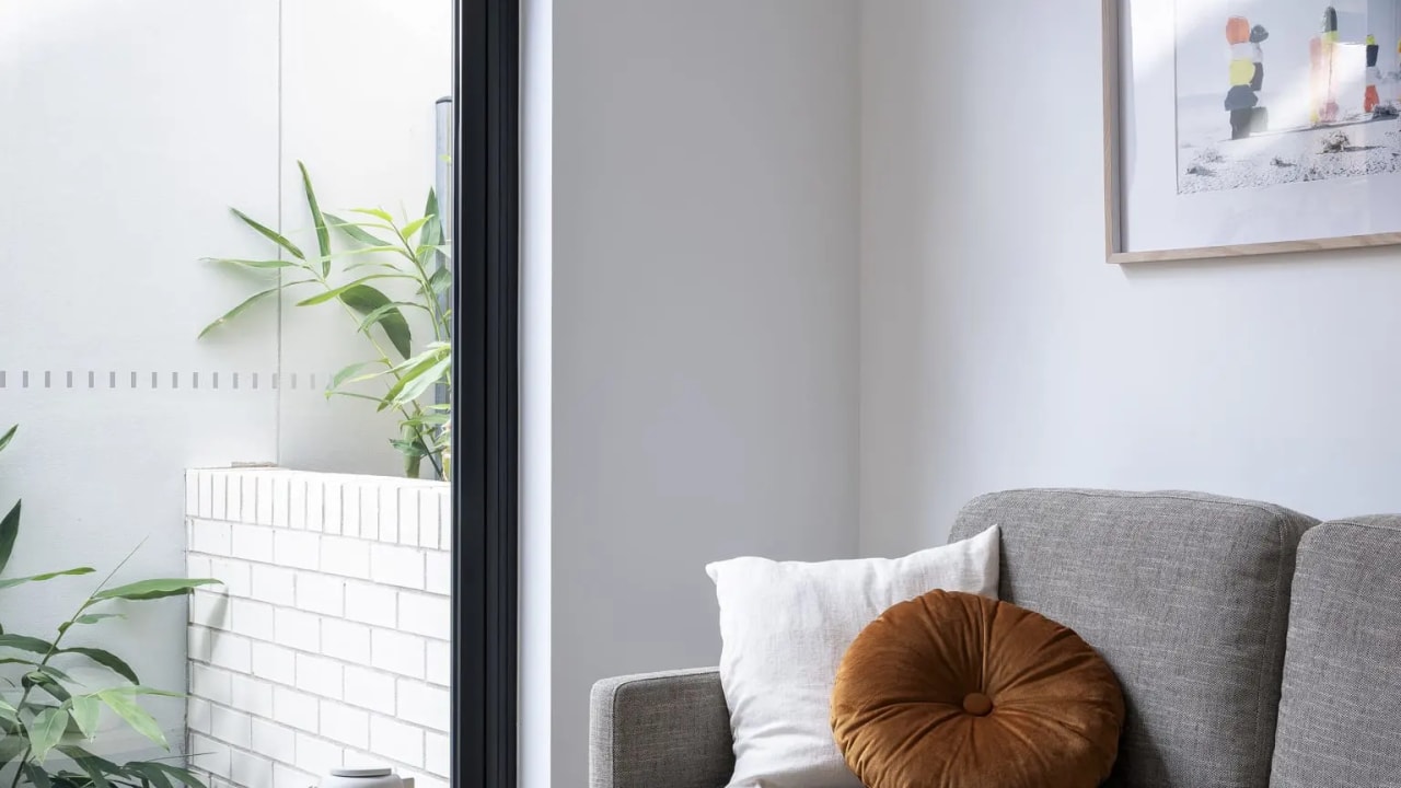 Furnished room studio flat for rent