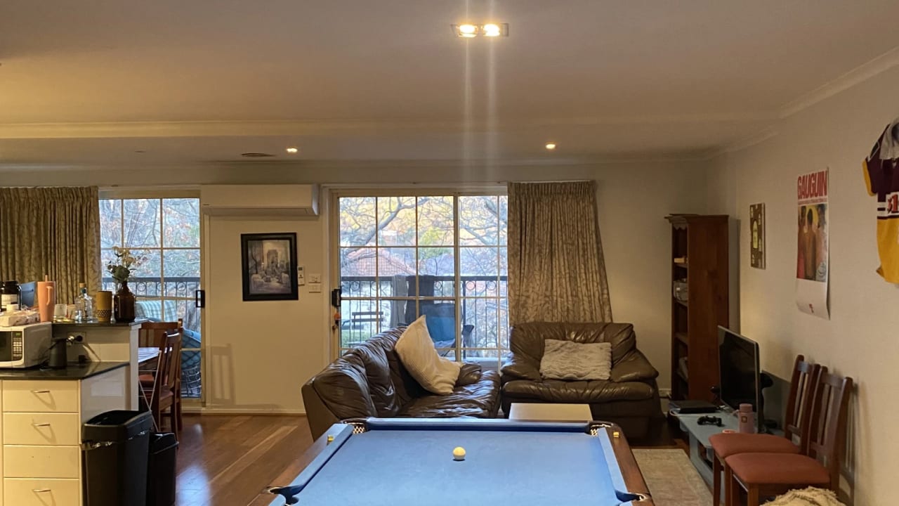 Unfurnished room in a flatshare