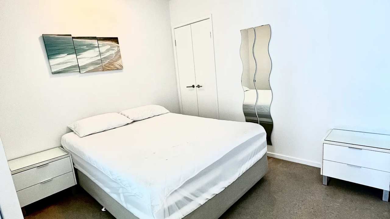 Furnished room with own bathroom