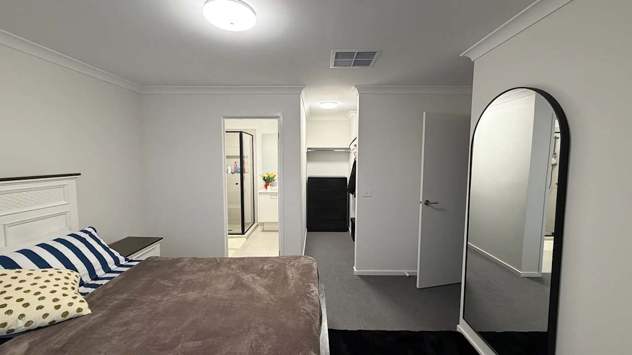 Room with ensuite in a share house