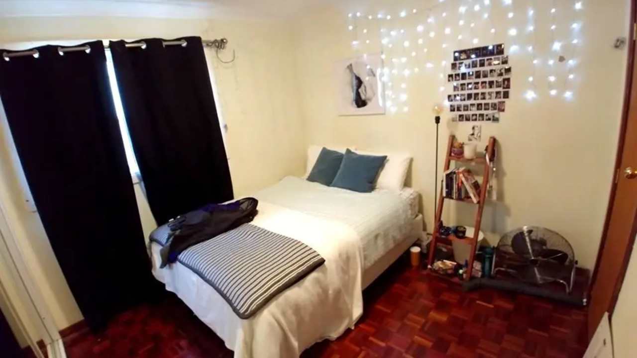 Room in a share house