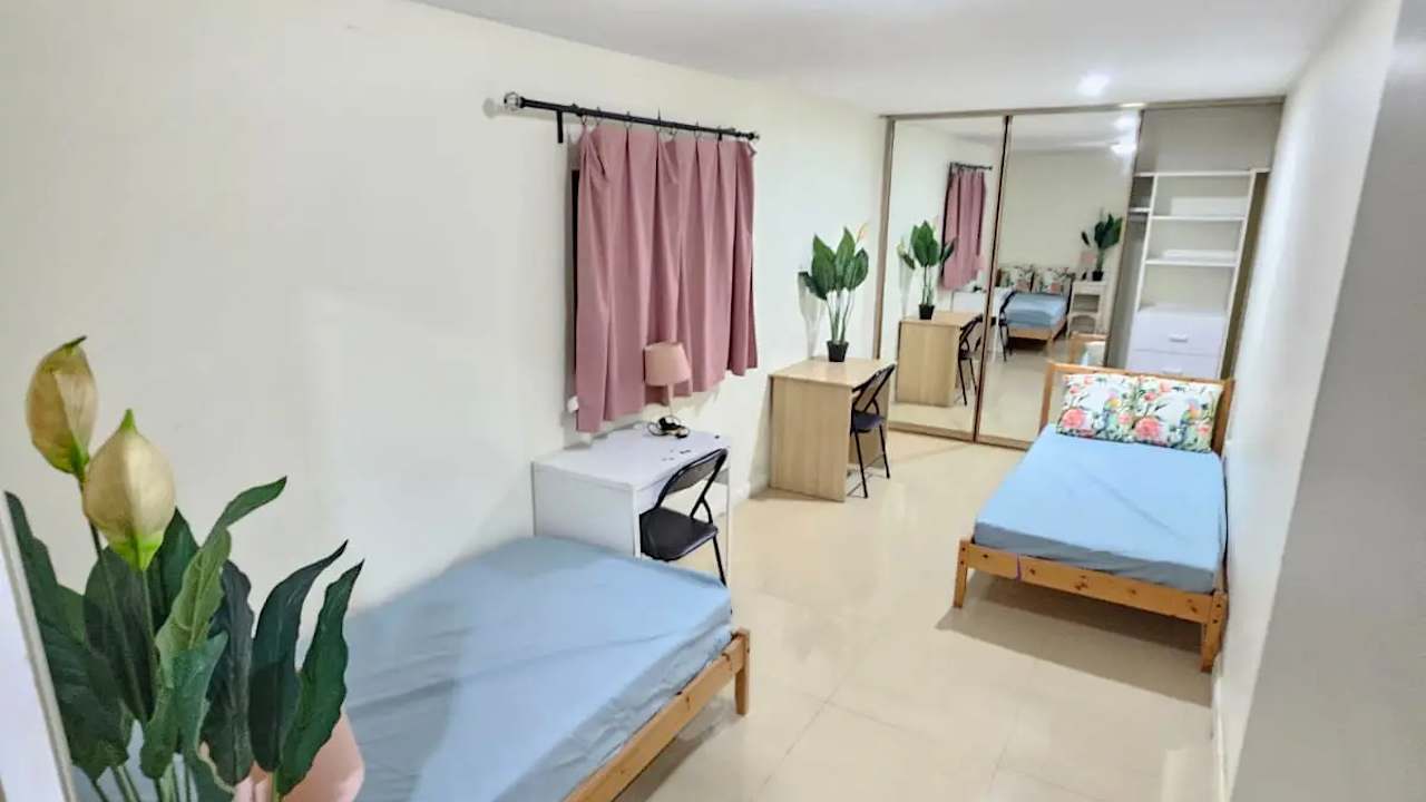 Whole property with 2 rooms for rent