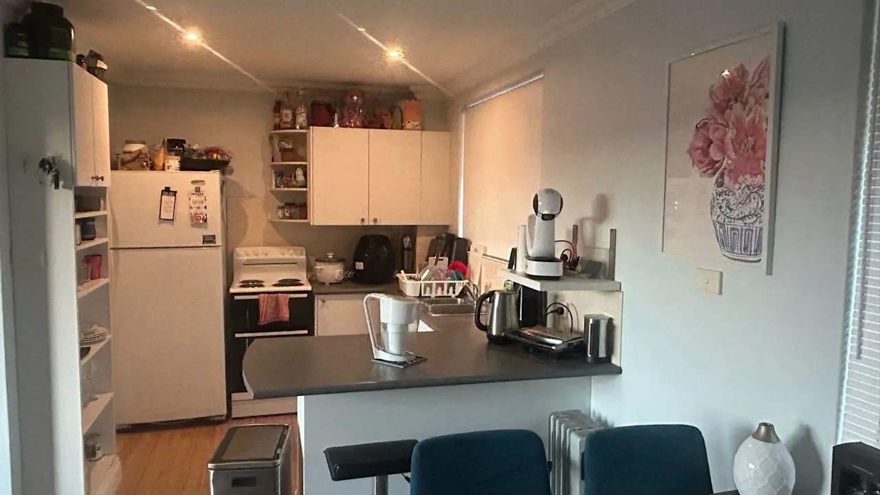 Room in a share house