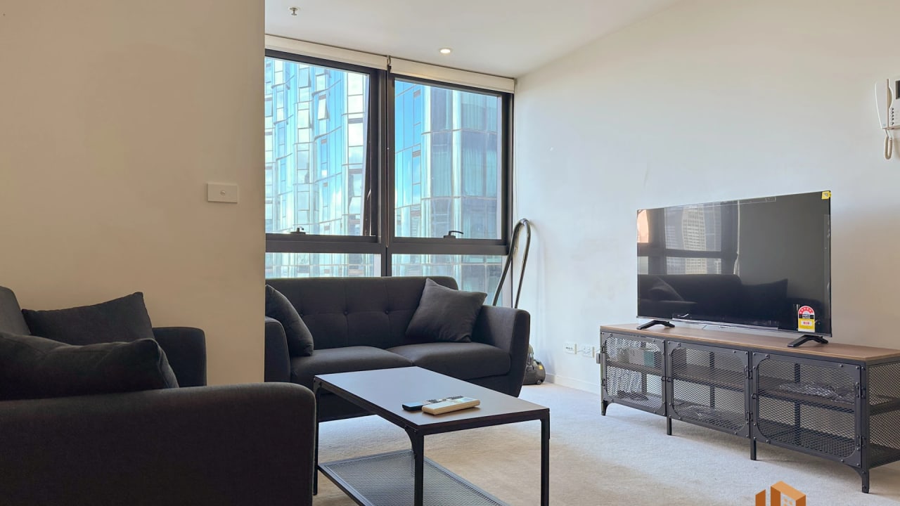 Furnished room in a flatshare