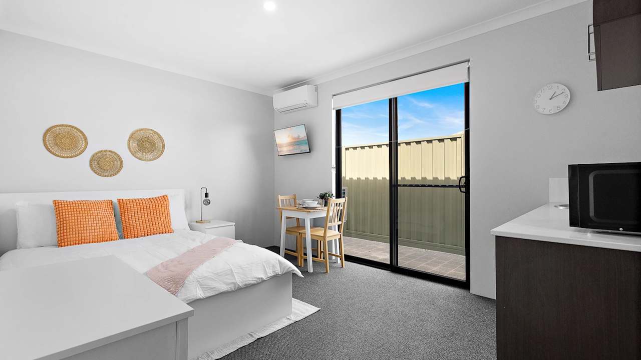 Furnished room with ensuite in a share house
