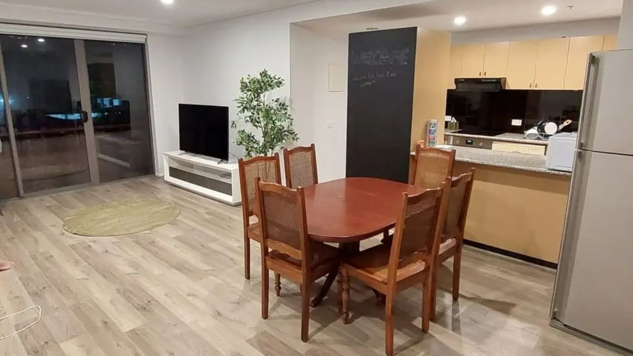 Furnished room in a flatshare