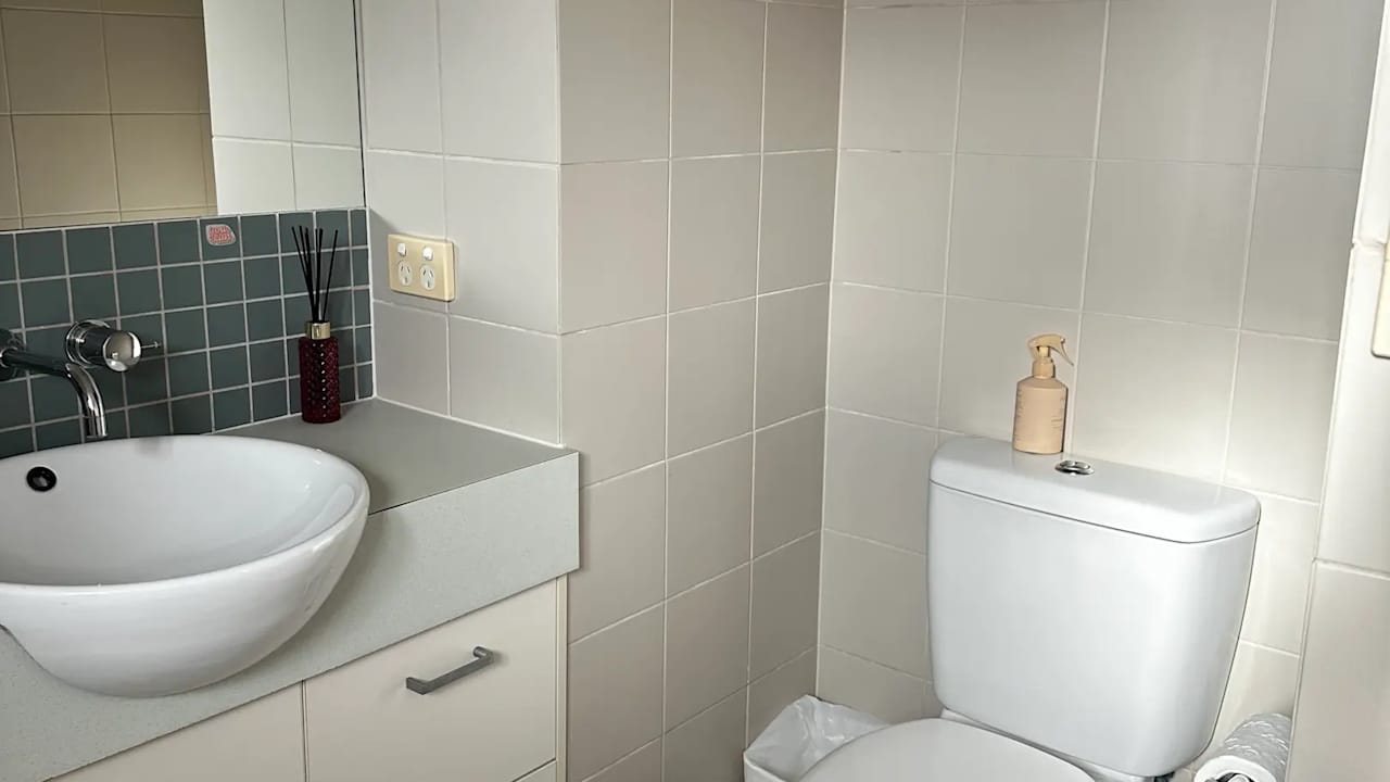 Furnished room with own bathroom
