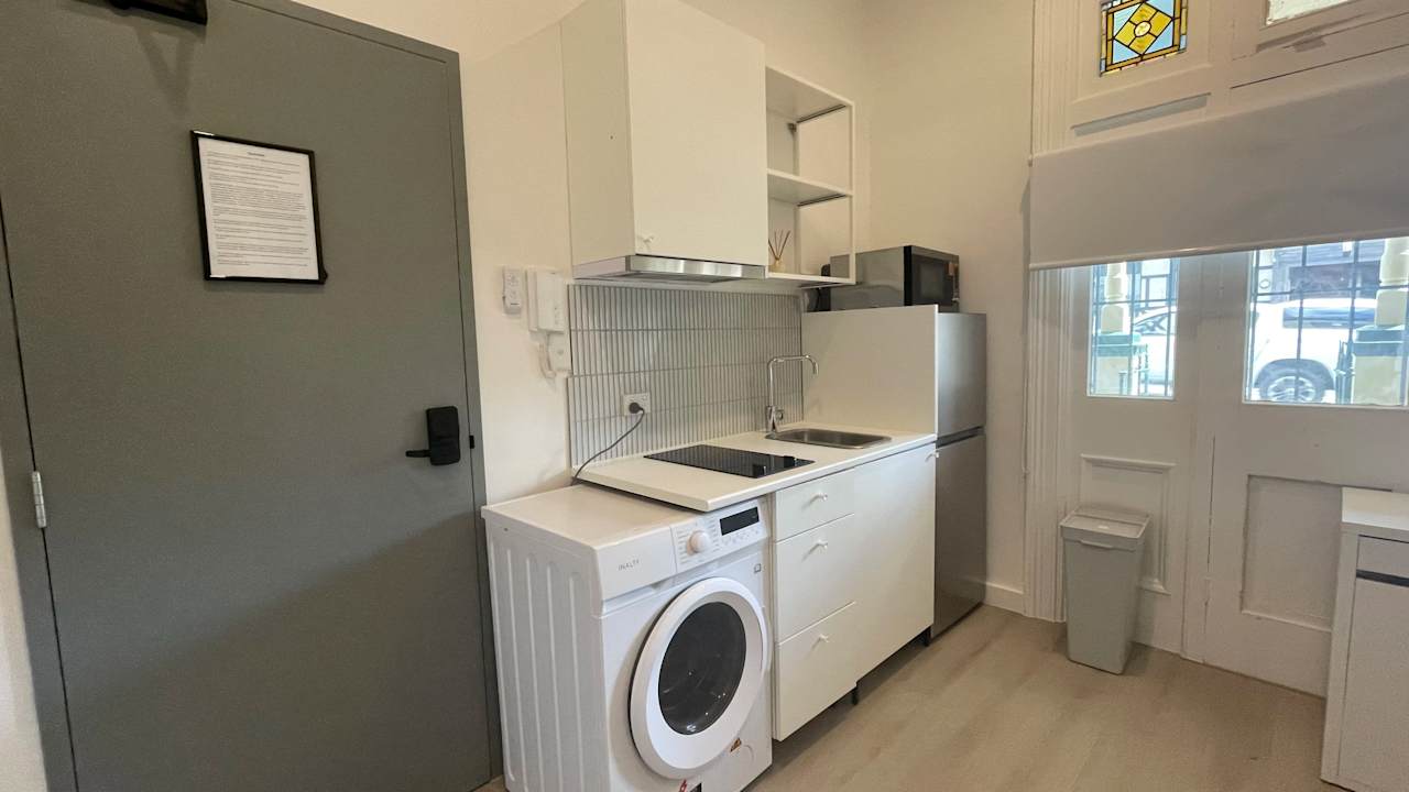 Furnished room studio flat for rent