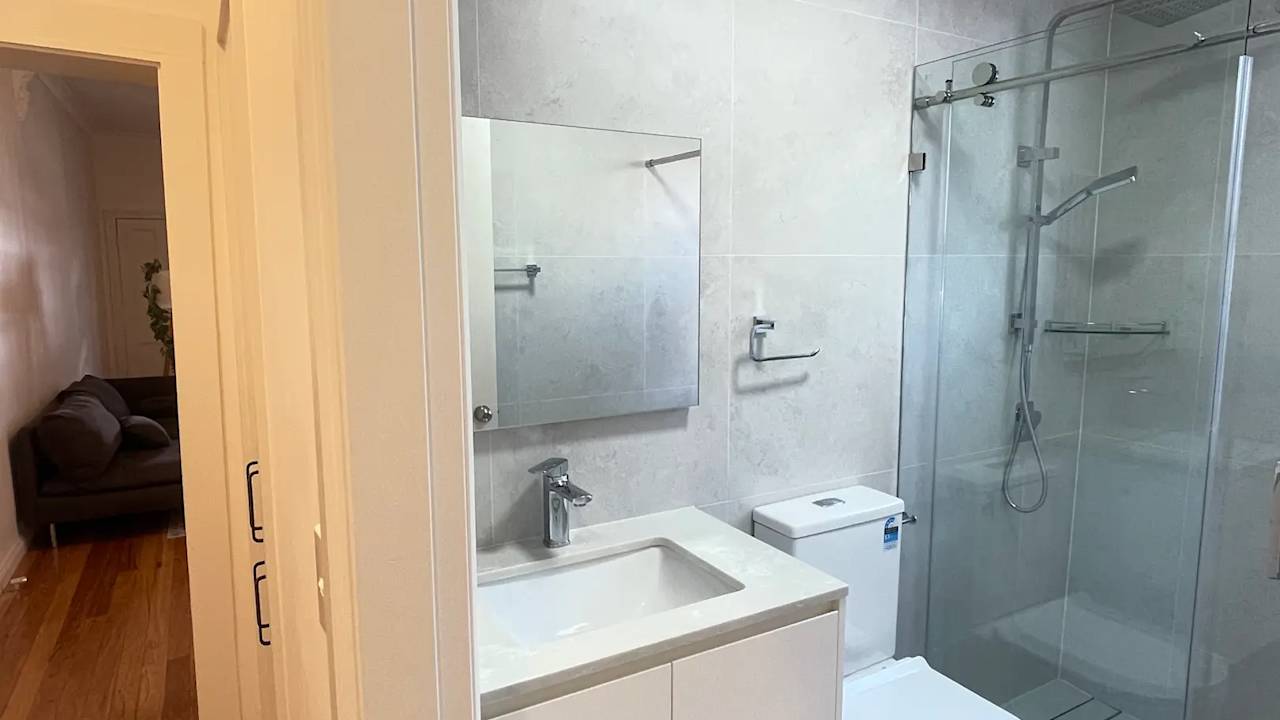 Furnished room in a share house