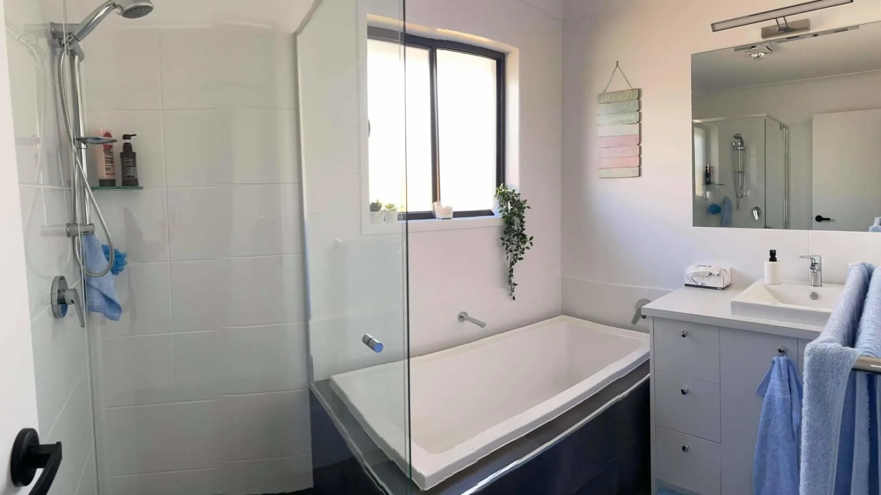 Unfurnished room in a share house
