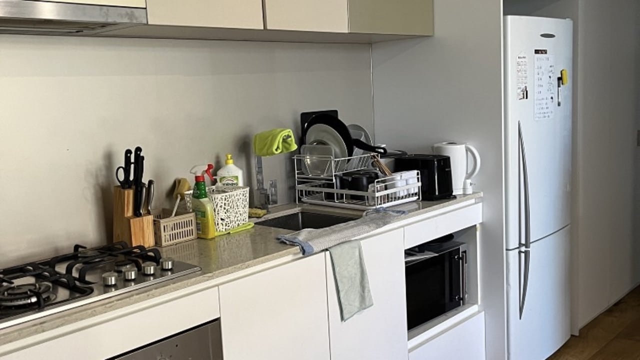 Furnished room in a flatshare