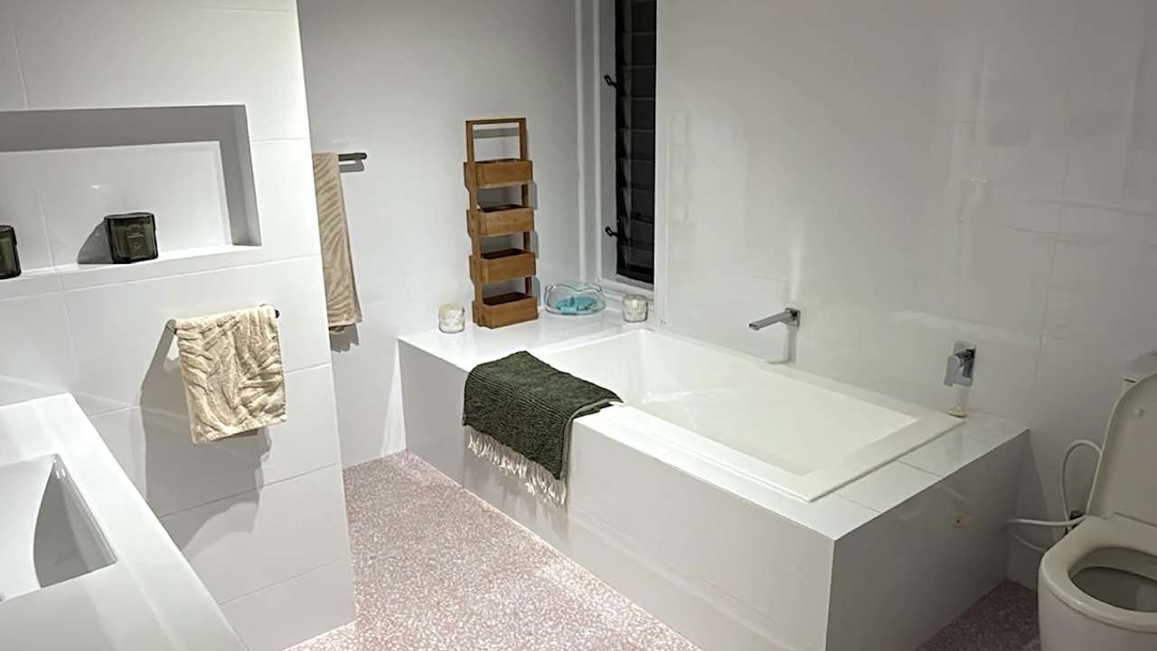 Room in a share house