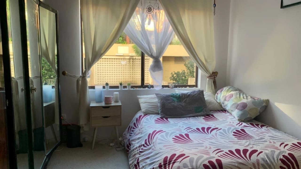 Furnished room with own bathroom
