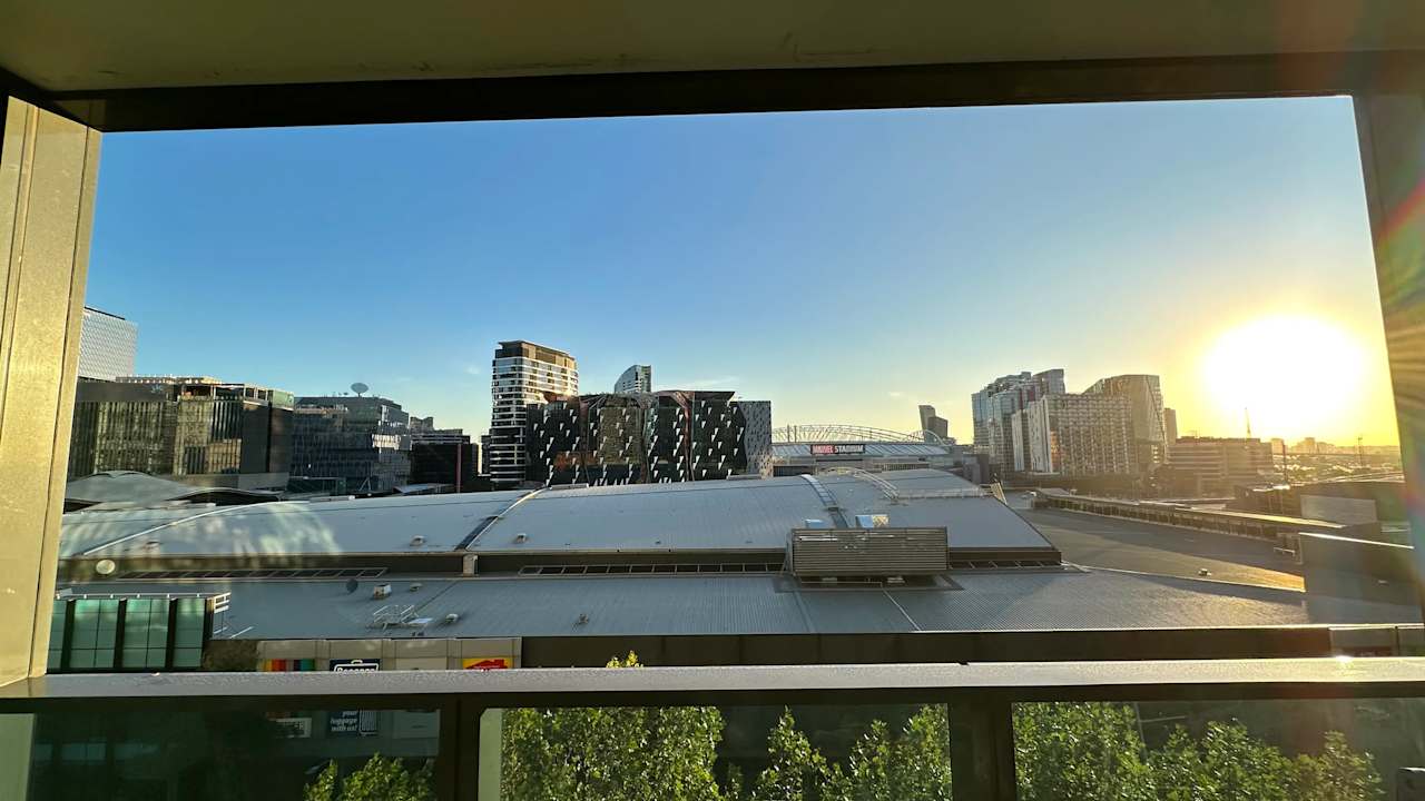 Furnished room with ensuite in a flatshare