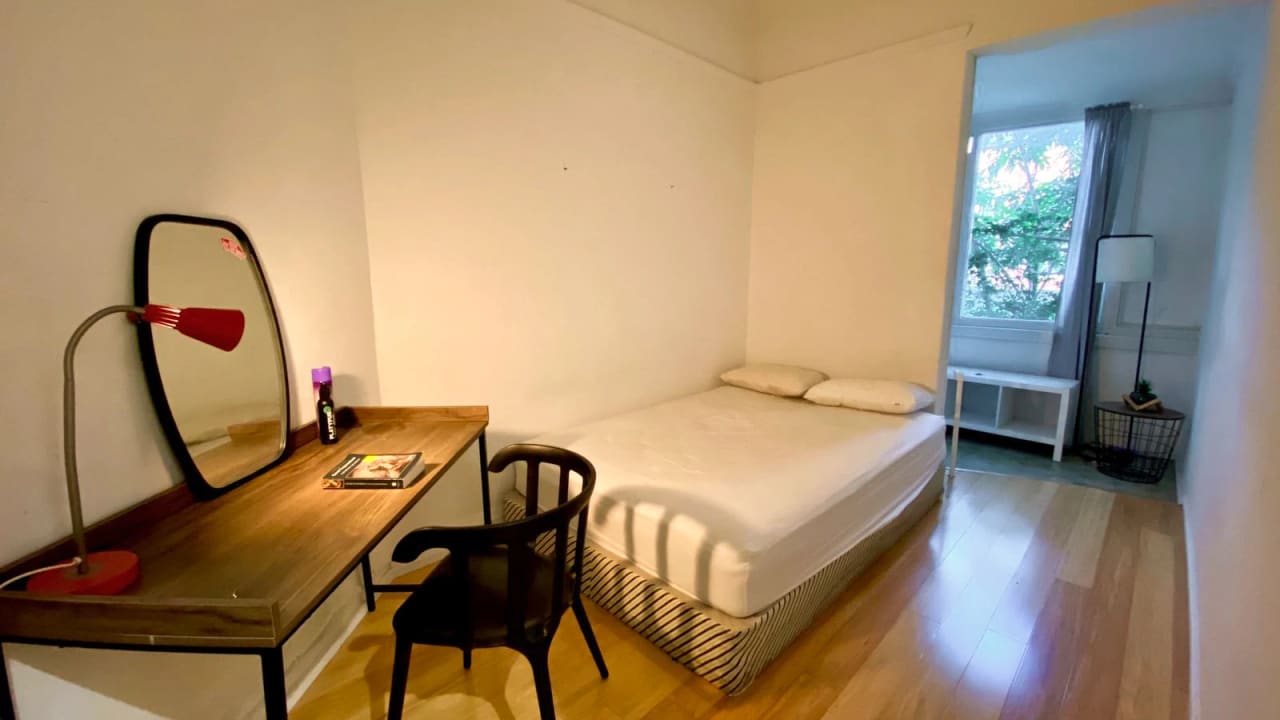 Furnished room in a share house