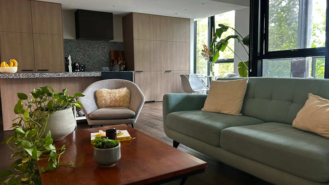 Unfurnished room in a flatshare