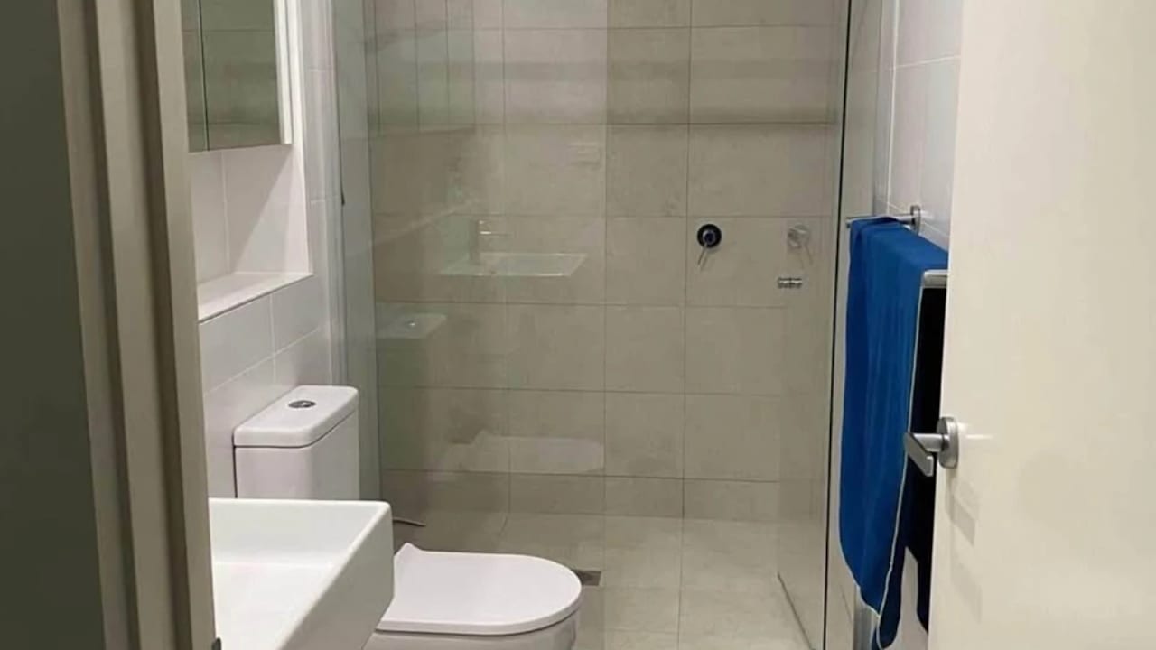 Room in a share house