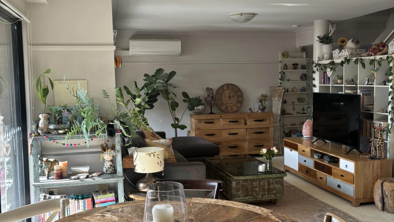 Furnished room with own bathroom