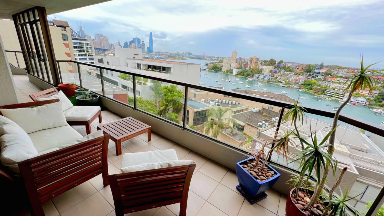 Unfurnished room in a flatshare