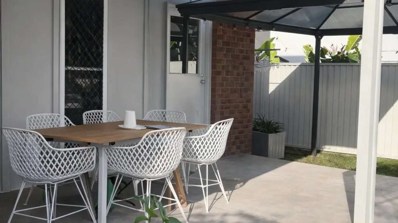 Whole property with 5 rooms for rent