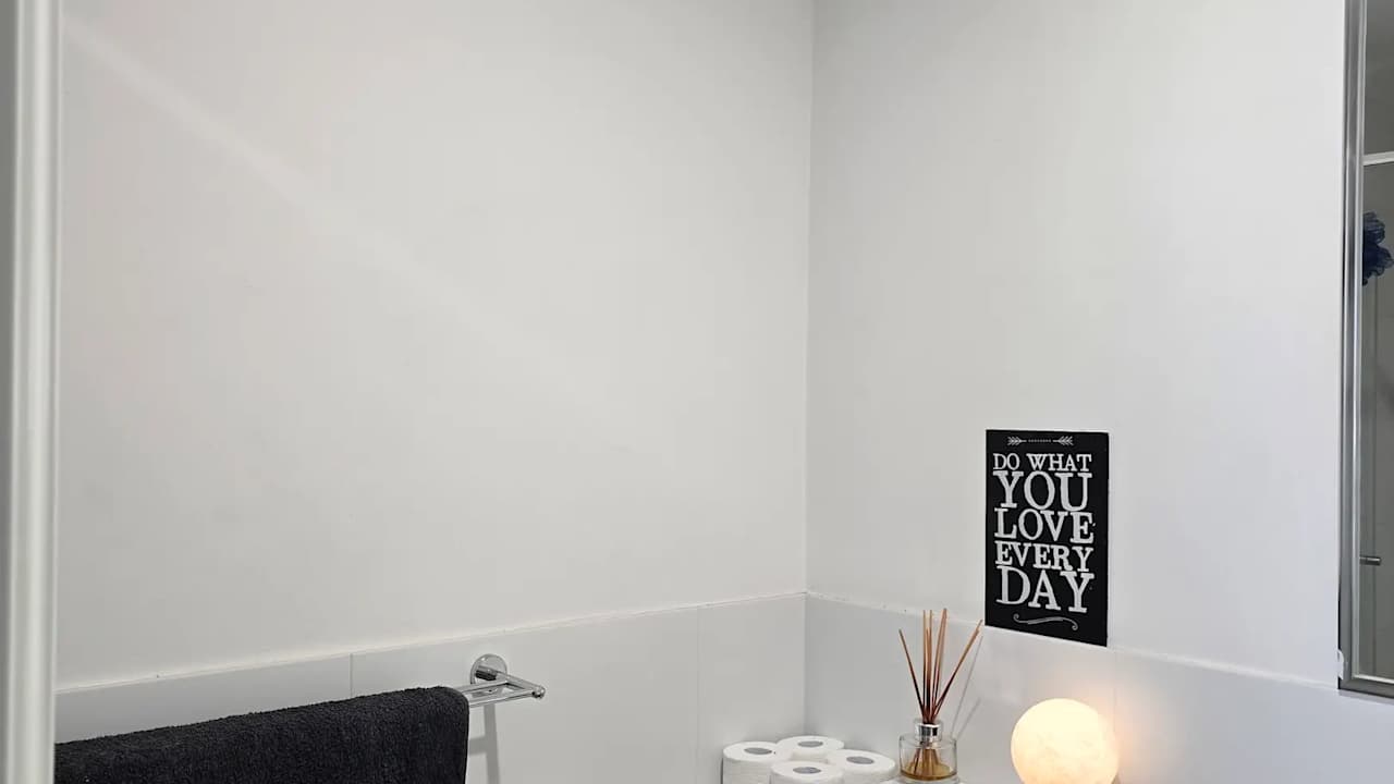 Room with ensuite in a share house