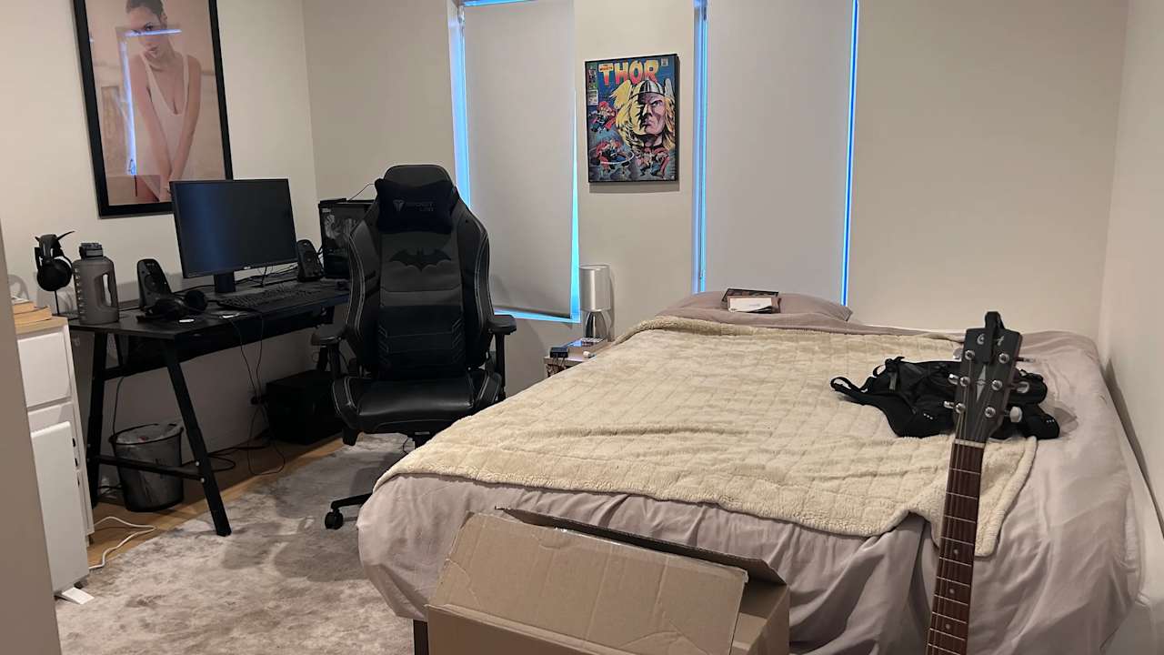 Unfurnished room in a share house