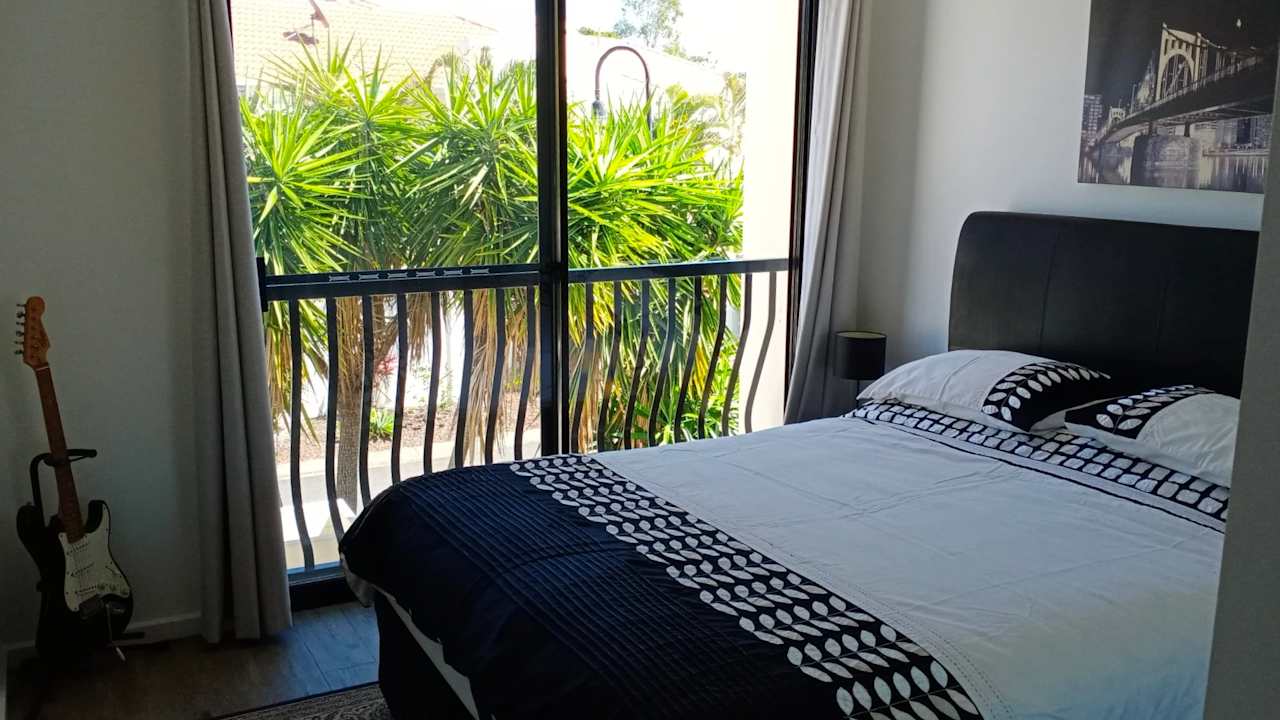 Furnished room with own bathroom