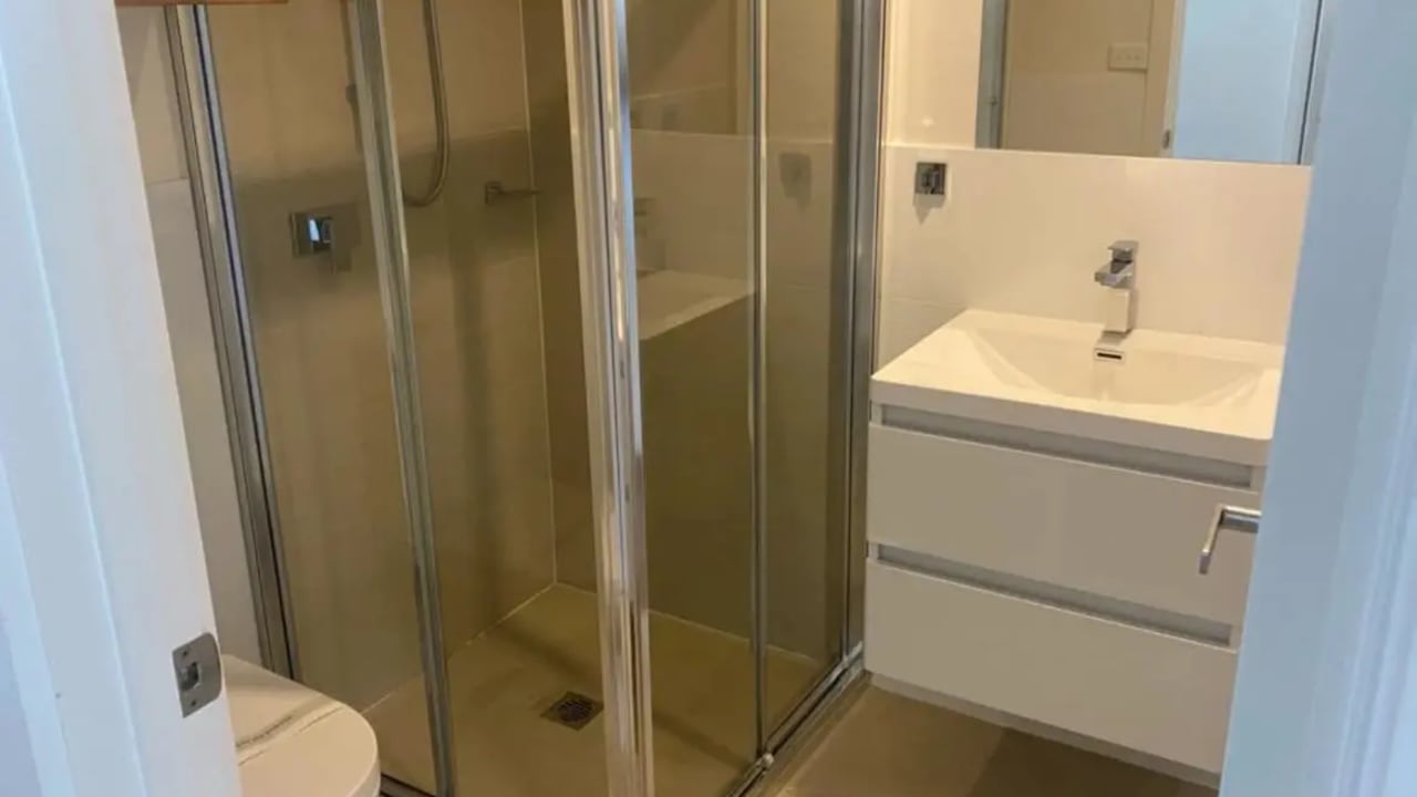 Unfurnished room in a share house