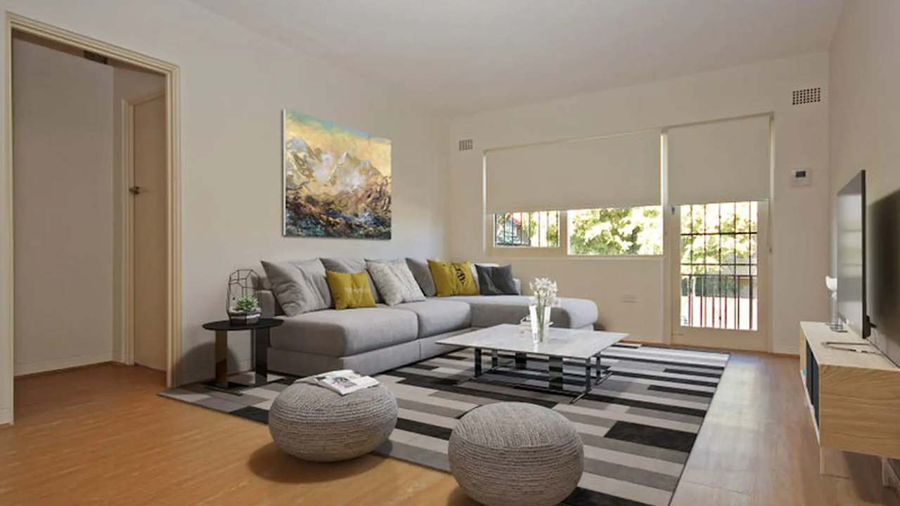 Whole property with 2 rooms for rent