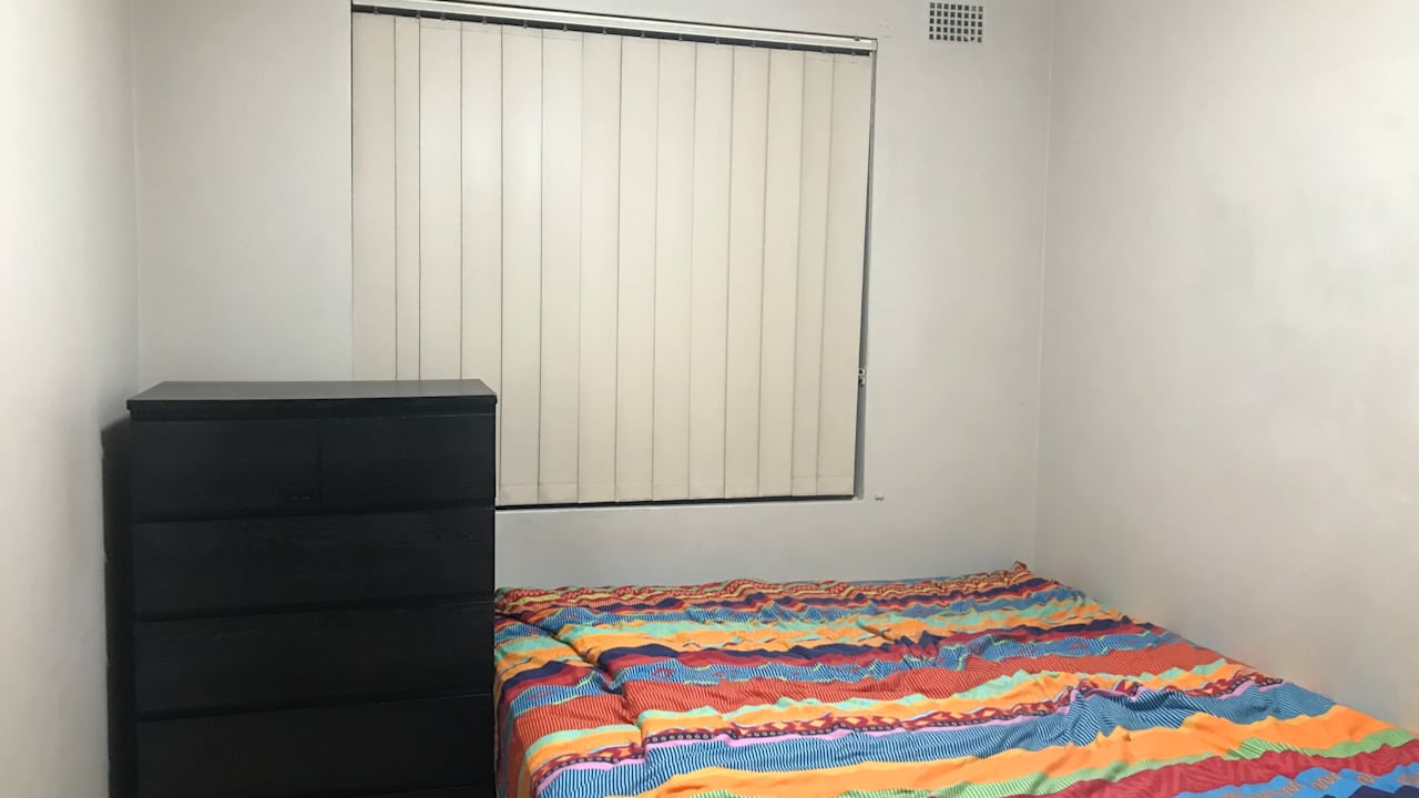Furnished room in a flatshare
