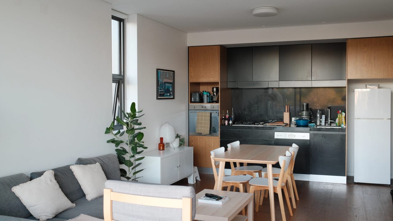 Unfurnished room in a flatshare