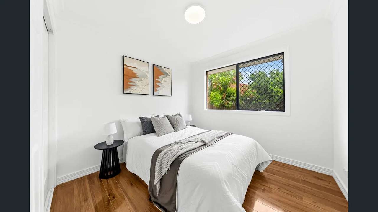 Unfurnished room in a share house