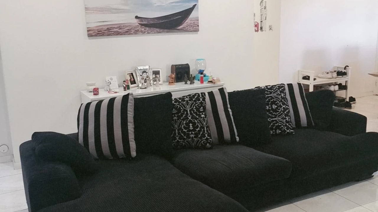 Furnished room with own bathroom