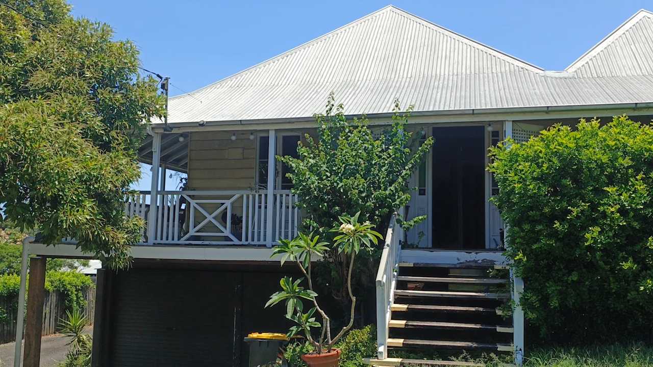 Room in a share house