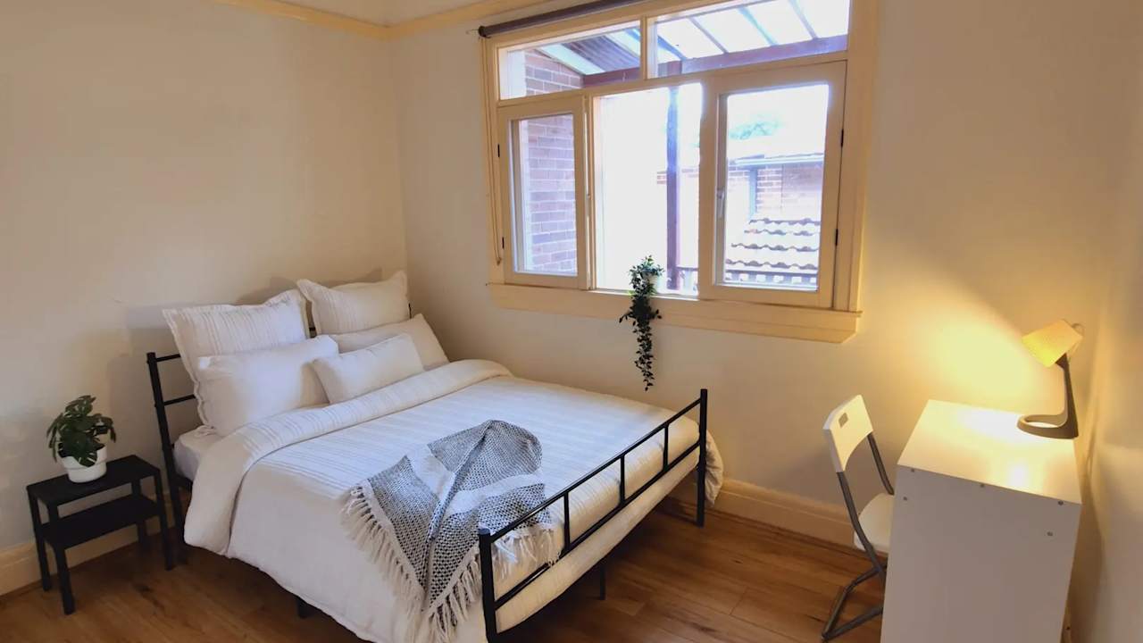 Furnished room in a share house