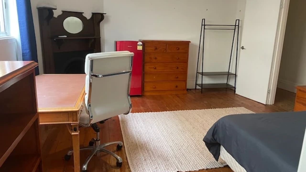 Furnished room in a share house