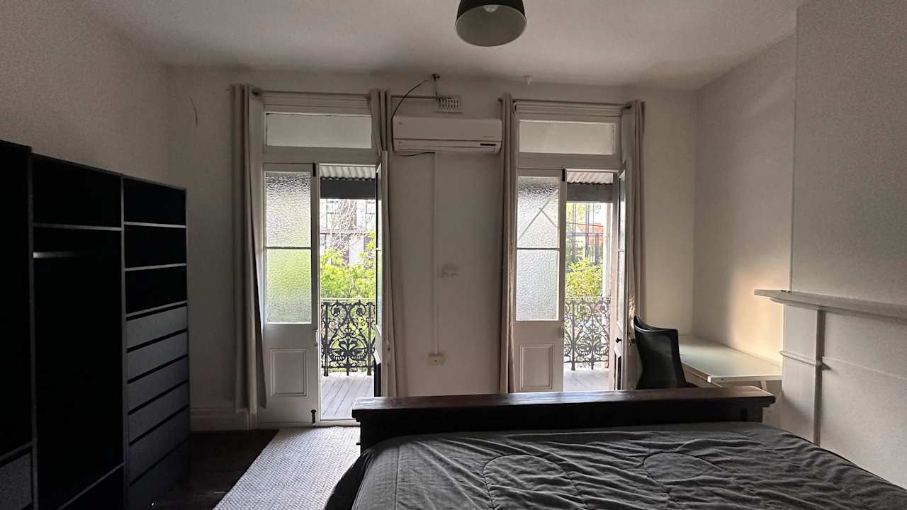 Furnished room in a share house