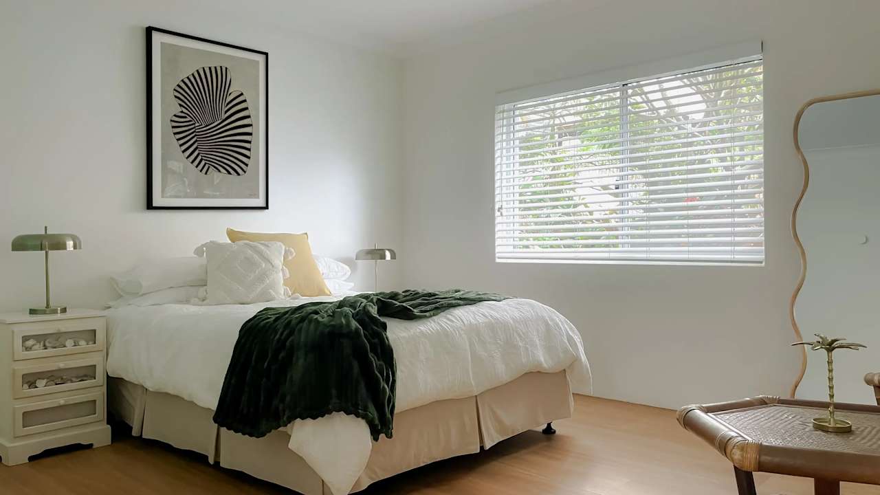 Whole property with 3 rooms for rent