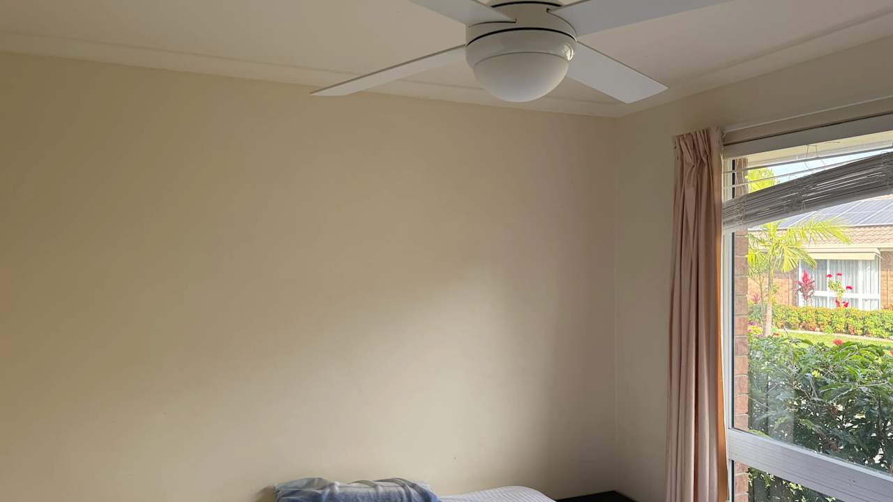 Room in a share house