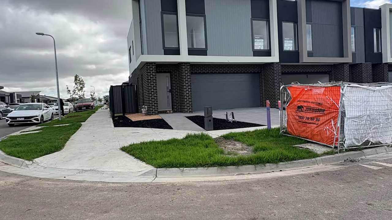 Unfurnished room with own bathroom