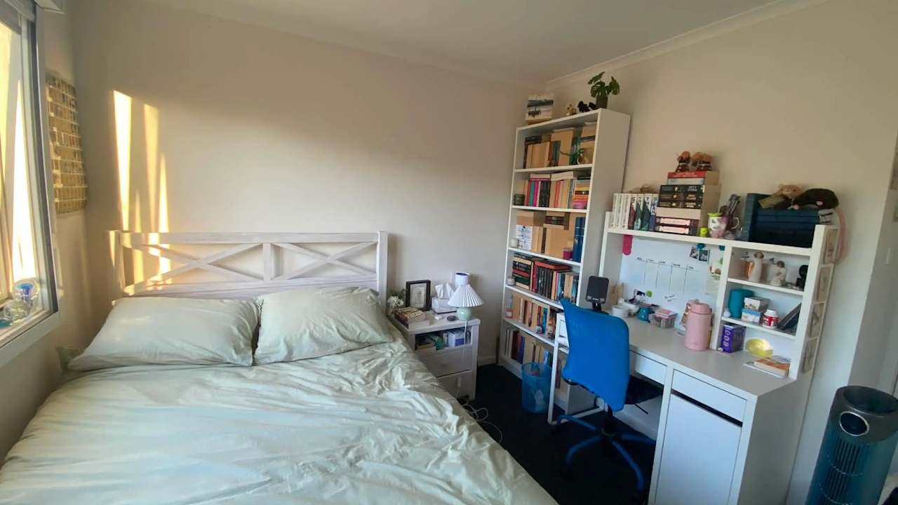 Unfurnished room in a share house